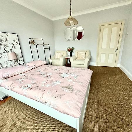 בורנמות' Winton House Home Stay מראה חיצוני תמונה